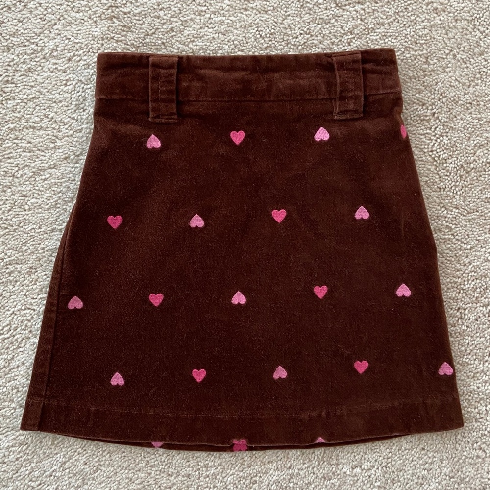Girl’s Hartstrings Velvet Skirt with Hearts. Size:5 Perfect for Valentine's Day!